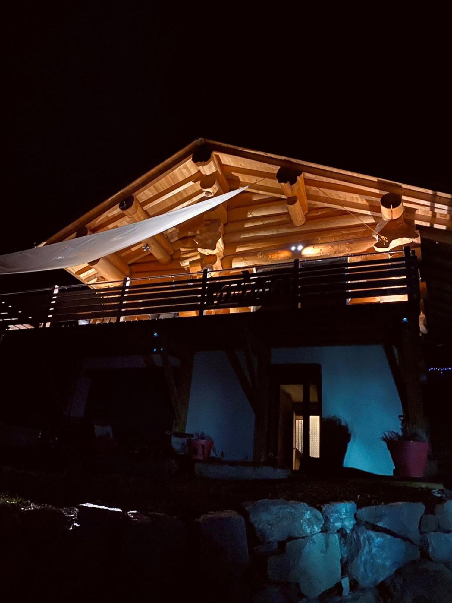 Chalet Anzac Chalet 5 Etoiles En Rondins Tout Neuf Unique Dans Les Aravis Les Villards-sur-Thônes Exteriér fotografie